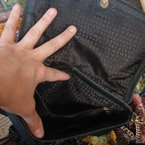 Firm $$ LIKE NEW!! Kate Spade Laurel Way Greer Crossbody Bag in black - Picture 11 of 15